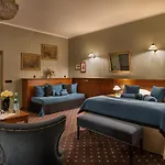 Hotel Vila Morris Premium Collection 4*